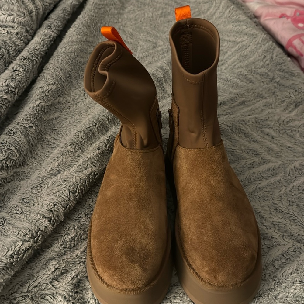 Ugg